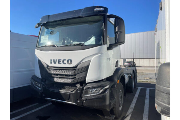 bocni vjetrobrani deflektori szatuna iveco X way 3005 1